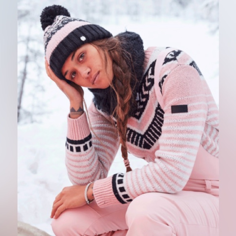 Roxy Pink Ski Sweater - Cozy Sound - Warmflight Small Wool Sweater